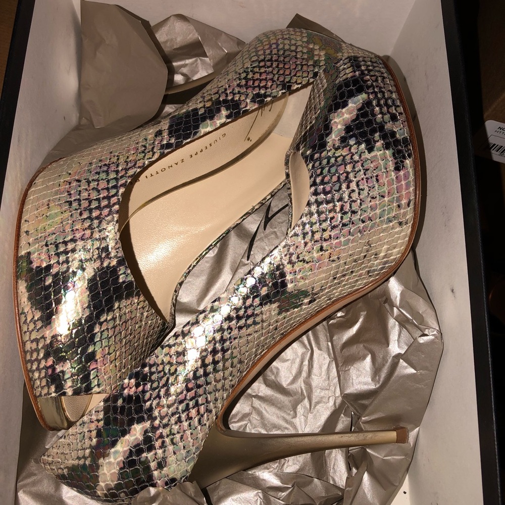 Giuseppe zanotti pumps